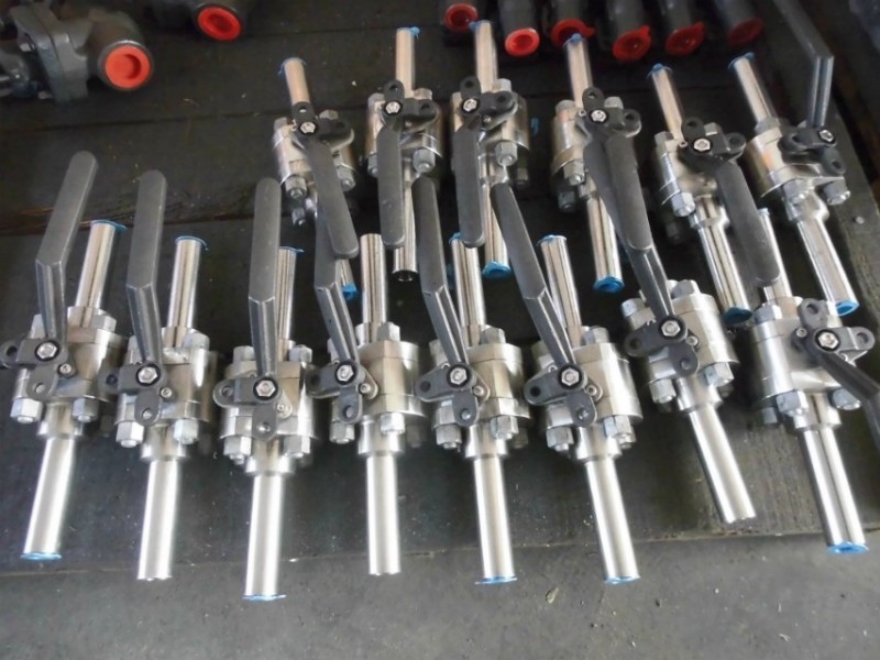 API 608 Stainless Steel Nameplate Floating Ball Valves Tight Seal